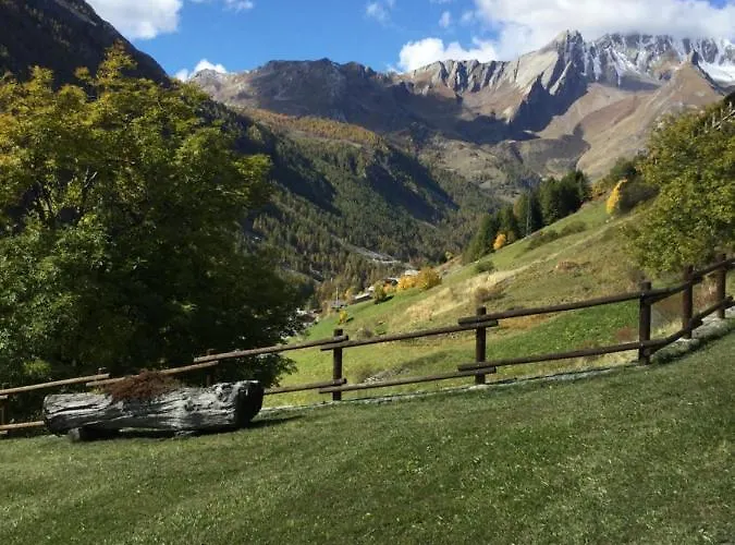 La Thuillettaz فندق مبيت وإفطار 3*